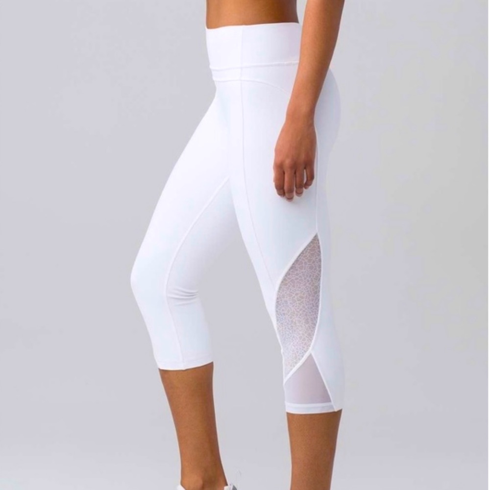 Lululemon Twist & Train Crop Legging